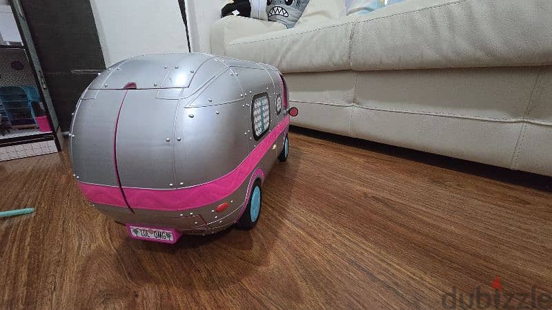 LOL SURPRISE OMG 4 IN 1 GLAMPER FASHION CAMPER 2