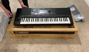 Yamaha PSR SX 700 61-Key Workstation Arranger