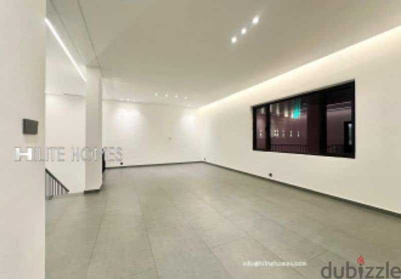 Five bedroom Duplex with private Garden for rent in Bayan 5
