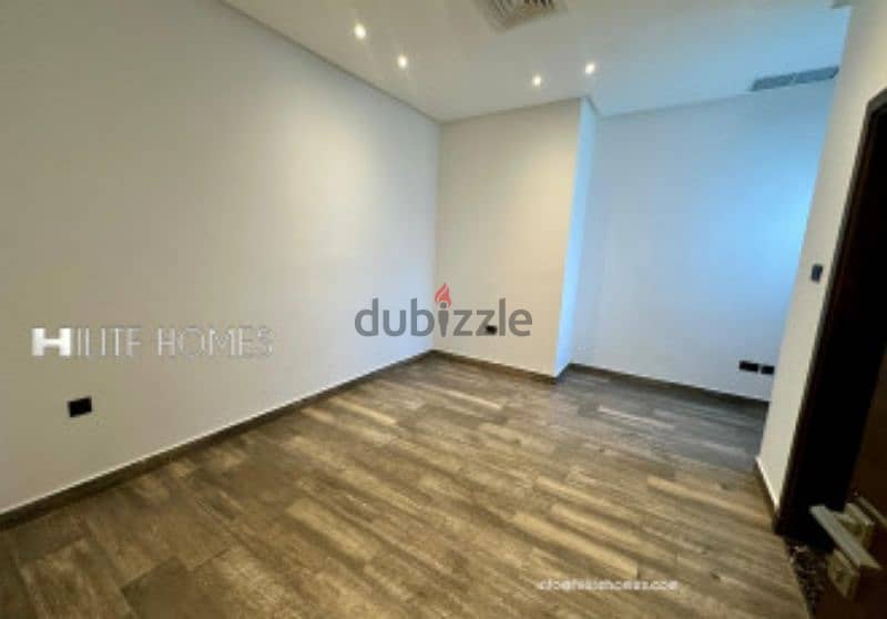 Three  bedroom full floo with Terrace  in Salwa. 4
