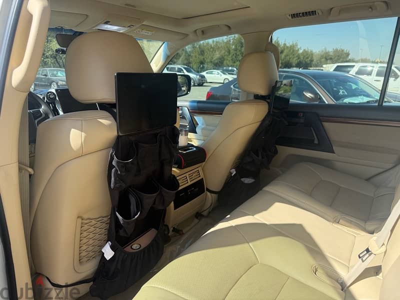 Toyota Land Cruiser 2017 5