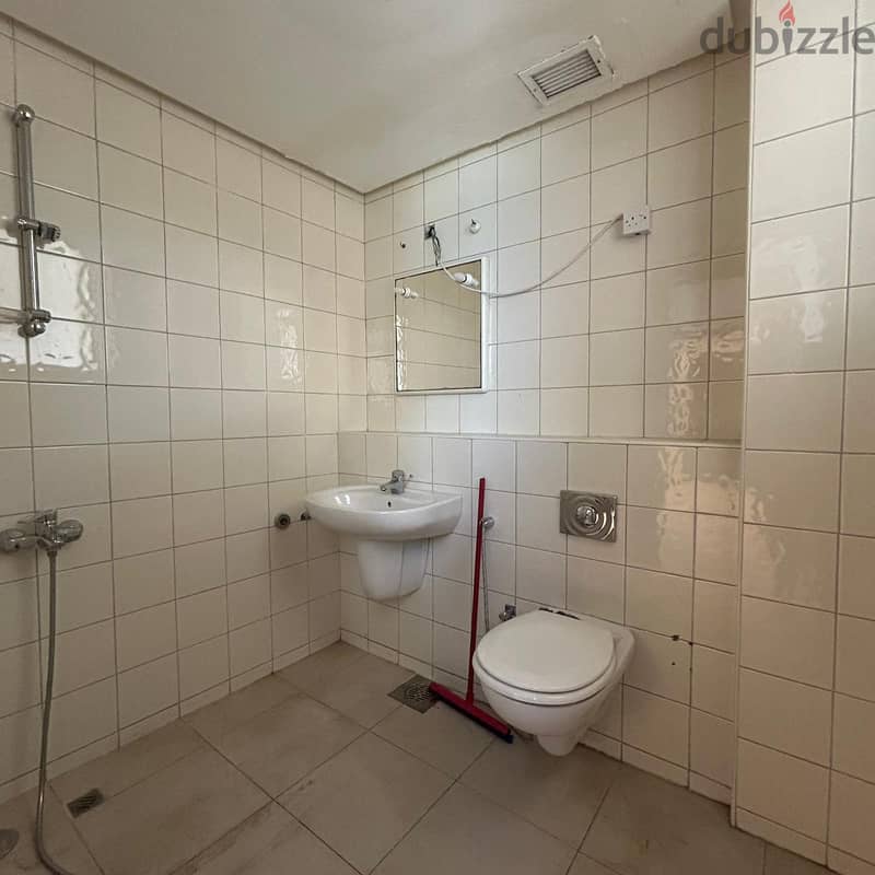 Duplex with direct sea view for rent in Salmiya 4