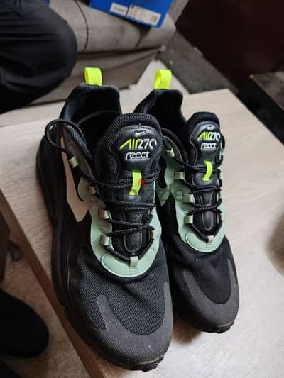 Nike Air Max 270