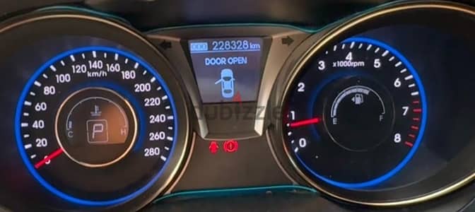 Genesis GV 60 2014