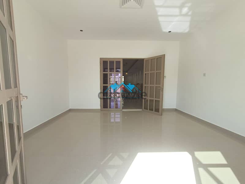 Luxury 6 Bedrooms Duplex with Diwaniya and Balconys in Massayel 8