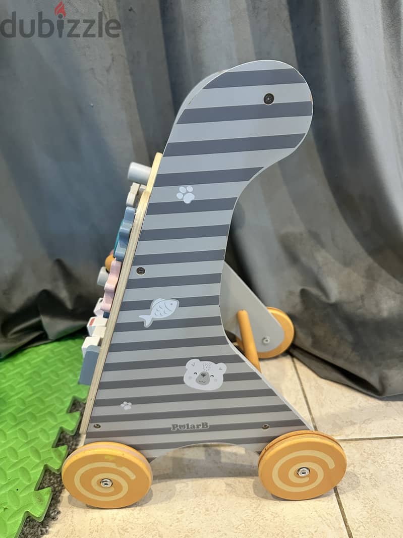 Viga PolarB Activity Baby Walker 2