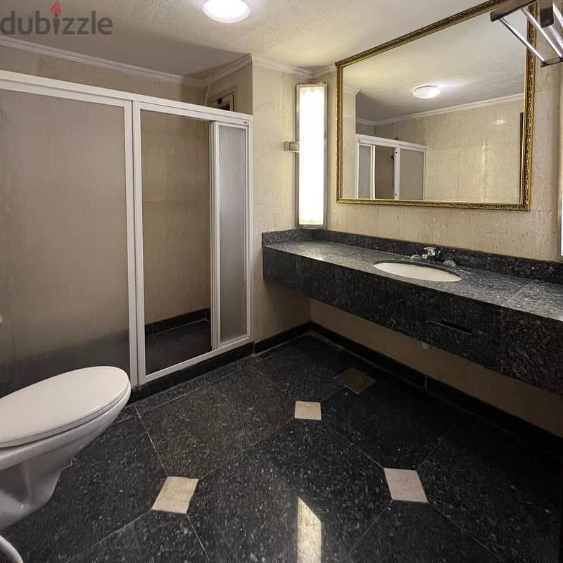 Full Floor with sea view for rent in Al Shaab Al Bahri 8