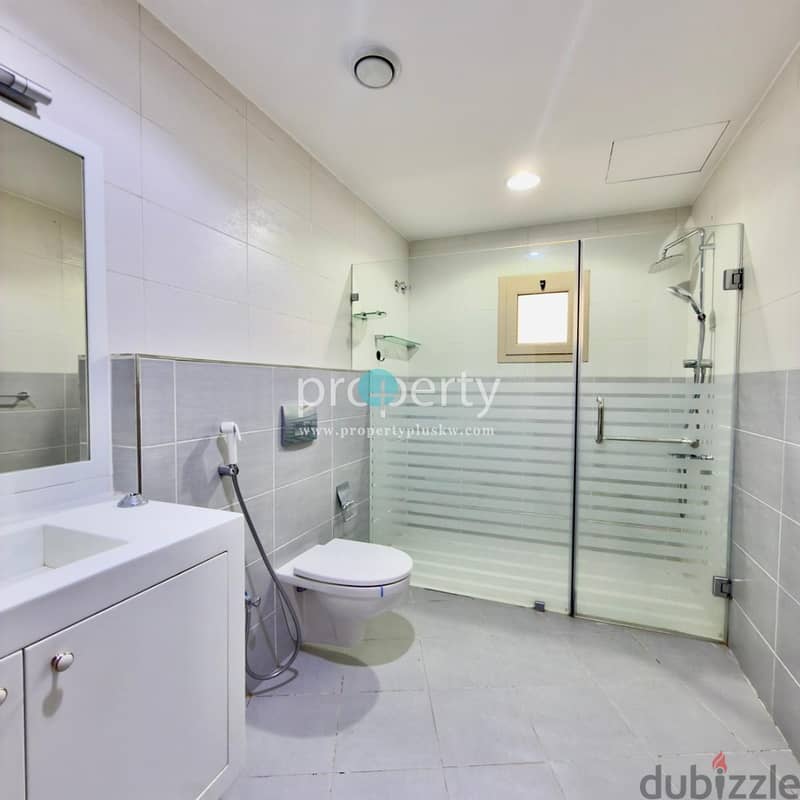 4 Bedroom Beautiful floor in Bida, Kuwait City 1