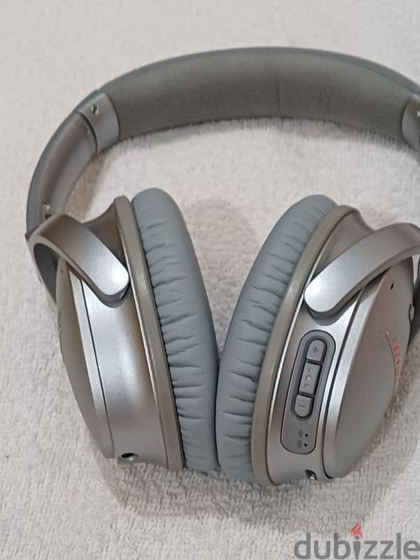 Bose QC35 headphones 1