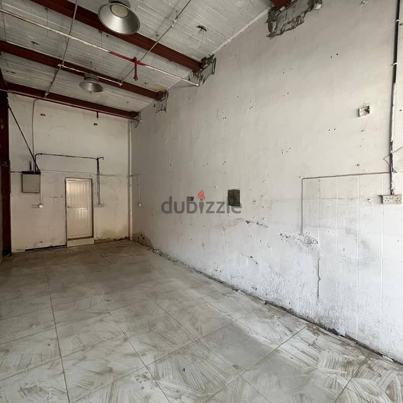 Commercial space for rent in Al-Rai with a grace period. 2