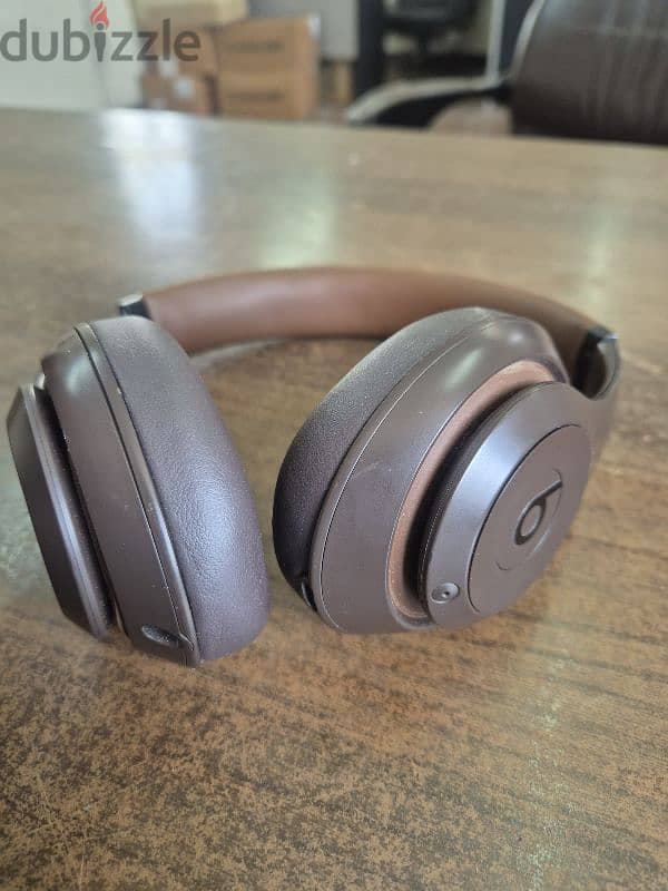 beats studio pro handle repaired working condition 2
