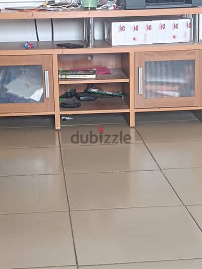 TV table just like new