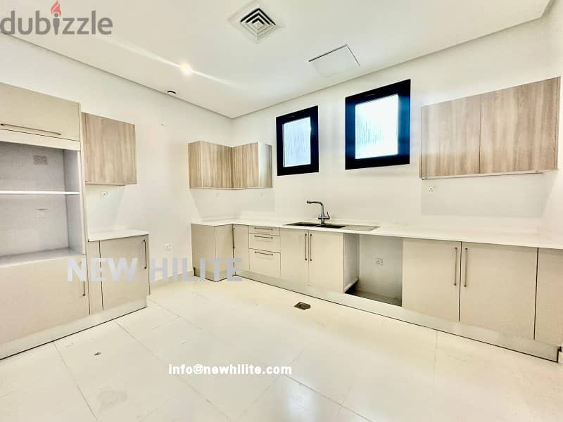 4BR Floor for Rent in Abu Fathira 3