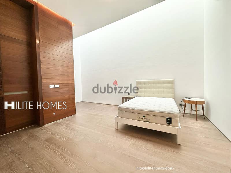 VVIP Spacious six bedrooms villa with pool in salwa 8