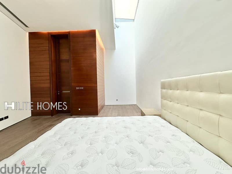 VVIP Spacious six bedrooms villa with pool in salwa 10