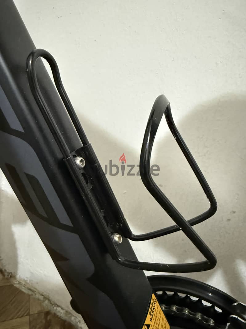 Bicycle Seat (Black/Red Sports) للبيع 3