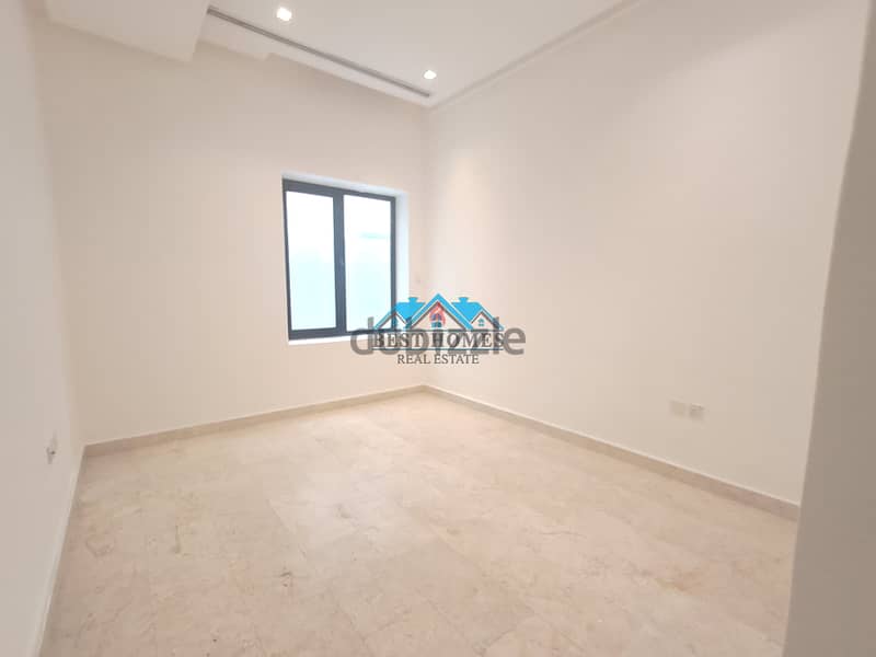 Stylish 3 Bedrooms Ground Floor Apartment with Private Entrance in Shu 1