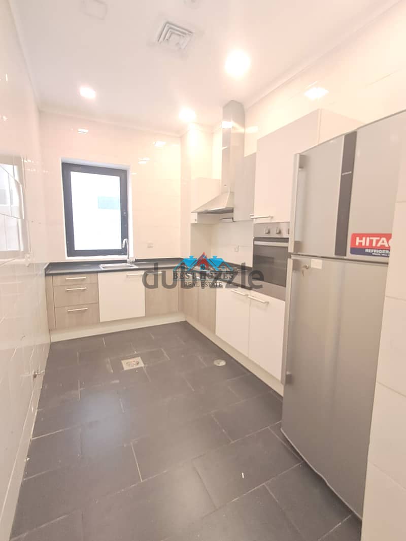 Stylish 3 Bedrooms Ground Floor Apartment with Private Entrance in Shu 3