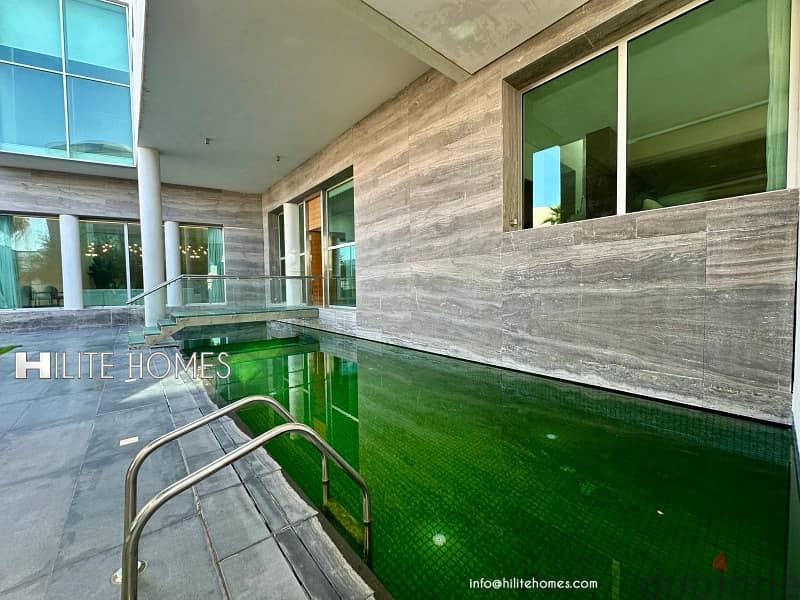 VVIP Spacious six bedrooms villa with pool in salwa 1