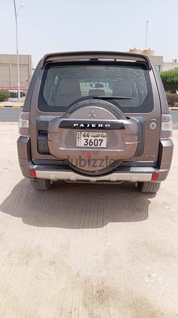 Mitsubishi Pajero 2010 V6 3