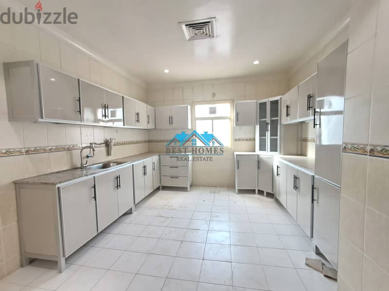 Elegant 4 Bedrooms Nice Apartment in Shuhada 8