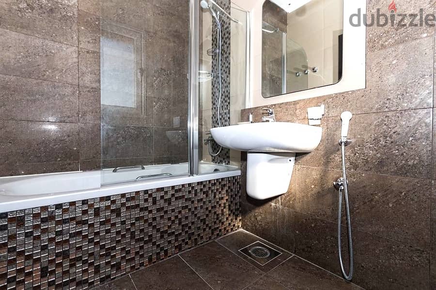 Rumaithiya – unfurnished, three bedroom apartment 7