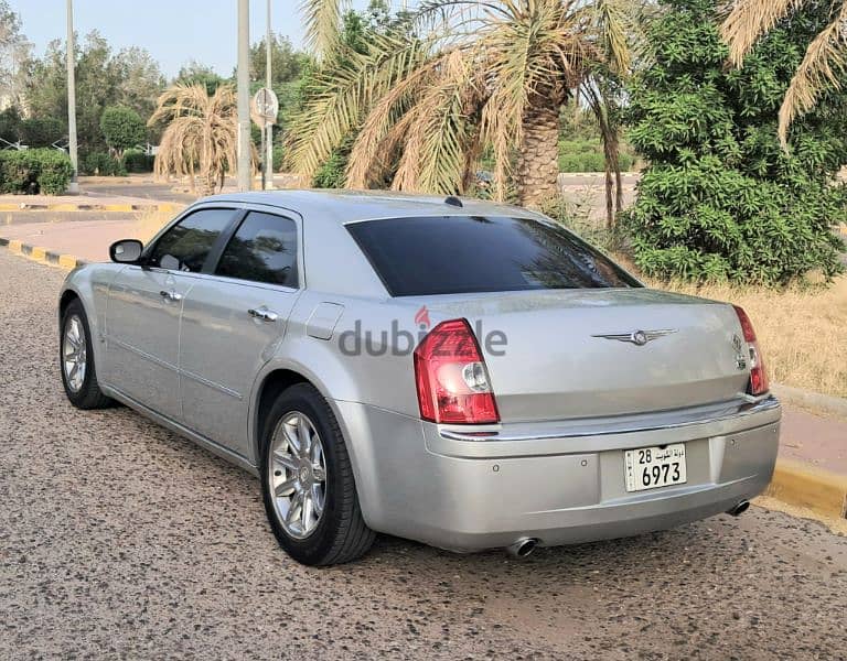 Chrysler 300C - 2005 13