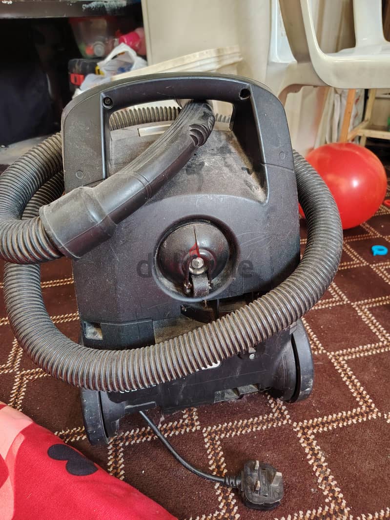 Vacuum Cleaner 1
