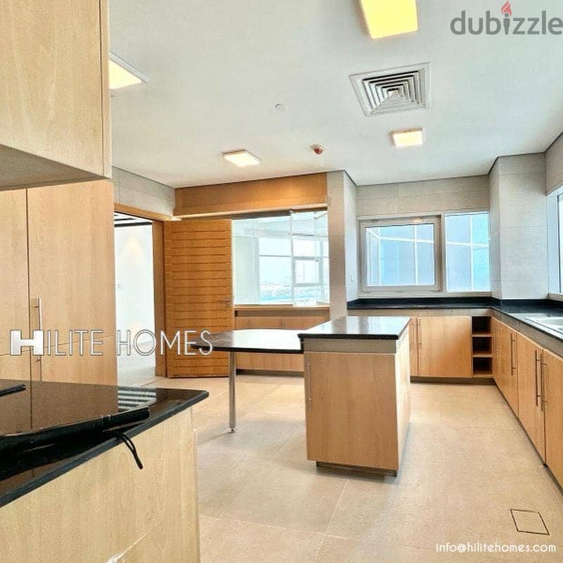 Full floor Sea view apartment for rent in Salmiya. 2