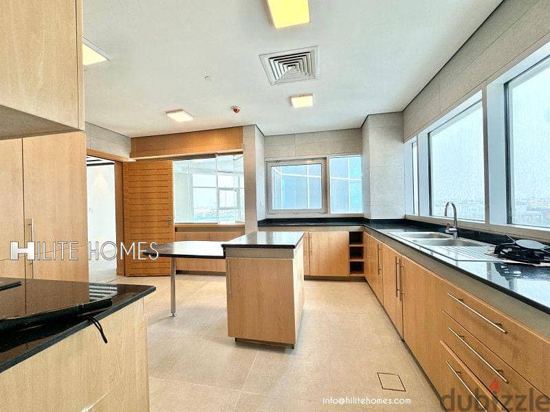 Full floor Sea view apartment for rent in Salmiya. 8