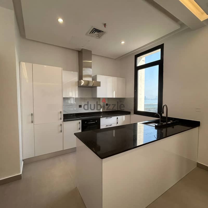 Furnished apartment with a sea view for rent in Hessa Al Mubarak 4