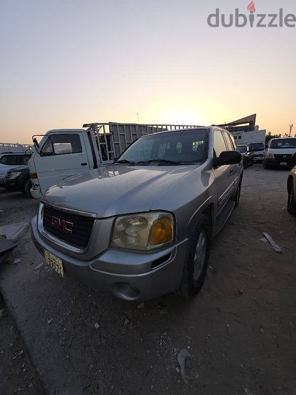 GMC Envoy 2004 1