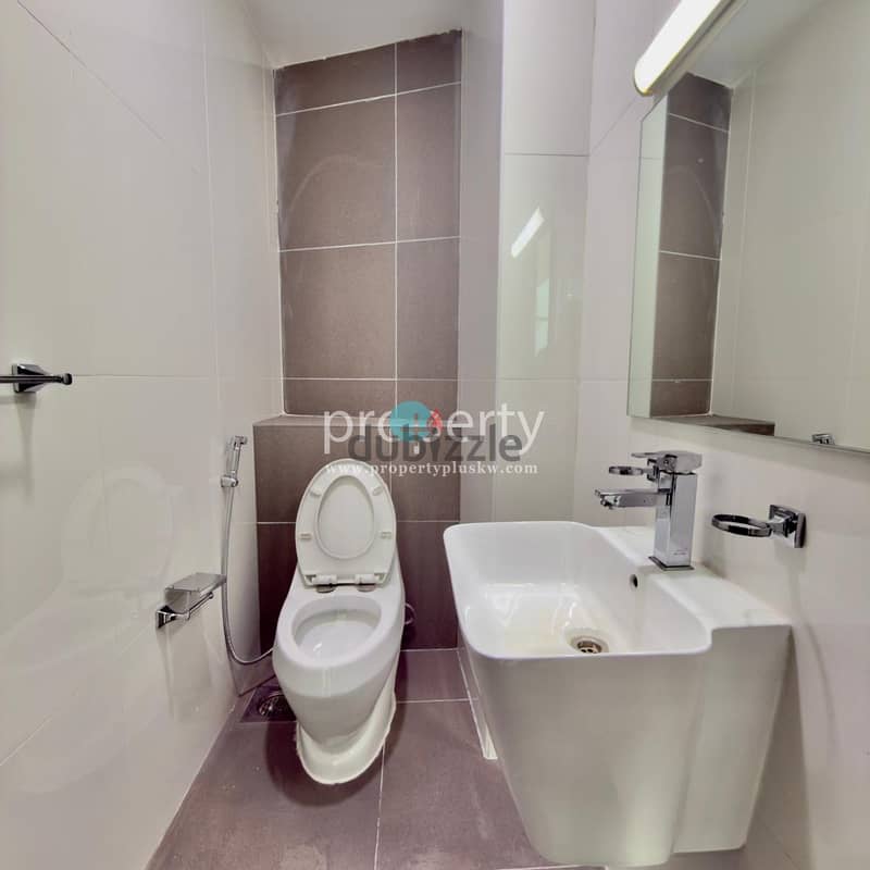 Beautiful penthouse with private pool for rent in salmiya, Kuwait City 6