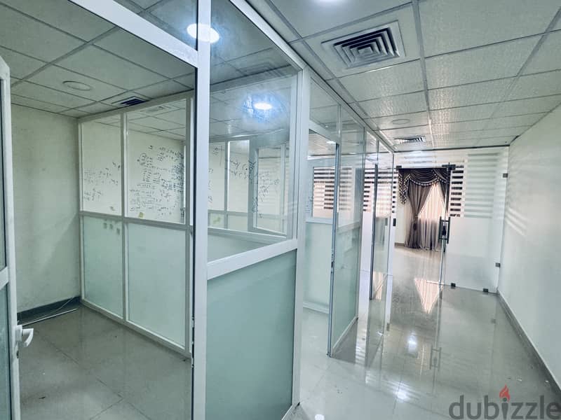 للايجار مكتب 50 م شرق office for rent Sharq50m 1