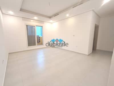 Nice & Modern 3 Bedrooms Apartment with Balcony in Sadeeq