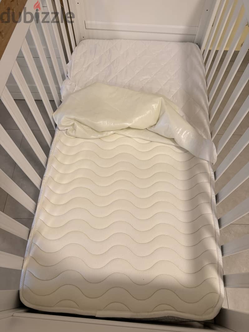 Baby cot for sale 2