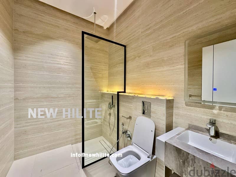 Brand-New 4 Bedroom Seaview Floor for Rent in Daiya 15