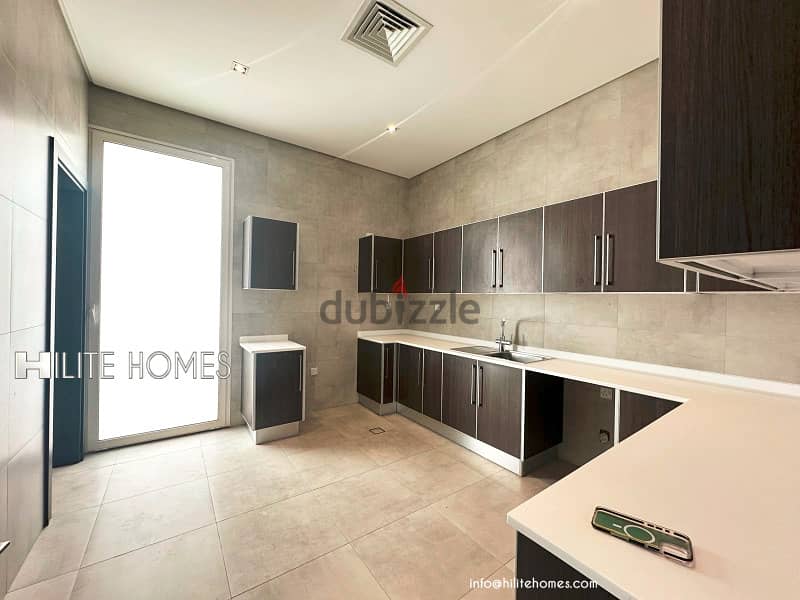 Three Master bedroom floor for rent in Rawda 6