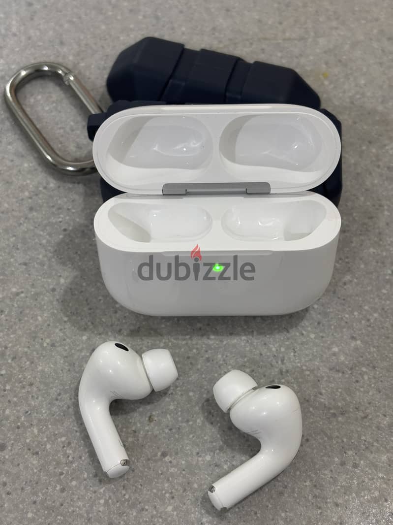 Apple AirPods Pro 3 brand new still under warranty  all accessories 2