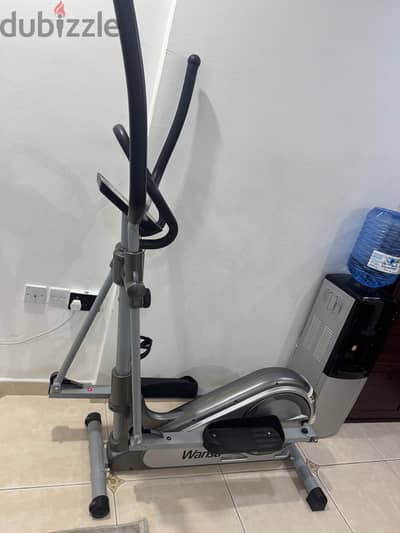 Wansa Cross Trainer