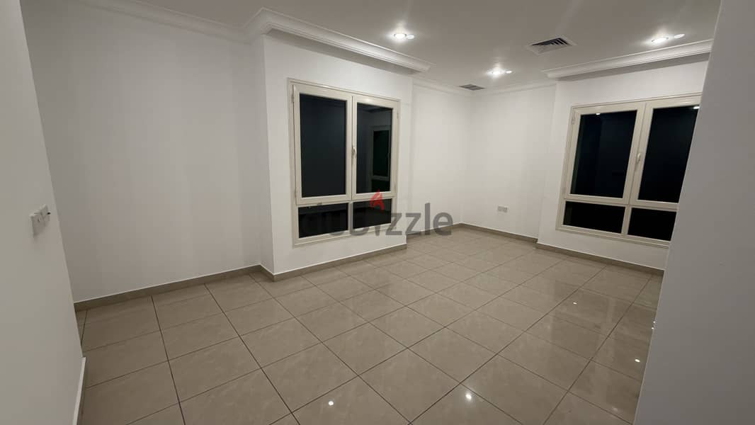 3 Bedroom Apartment in Kaifan 10