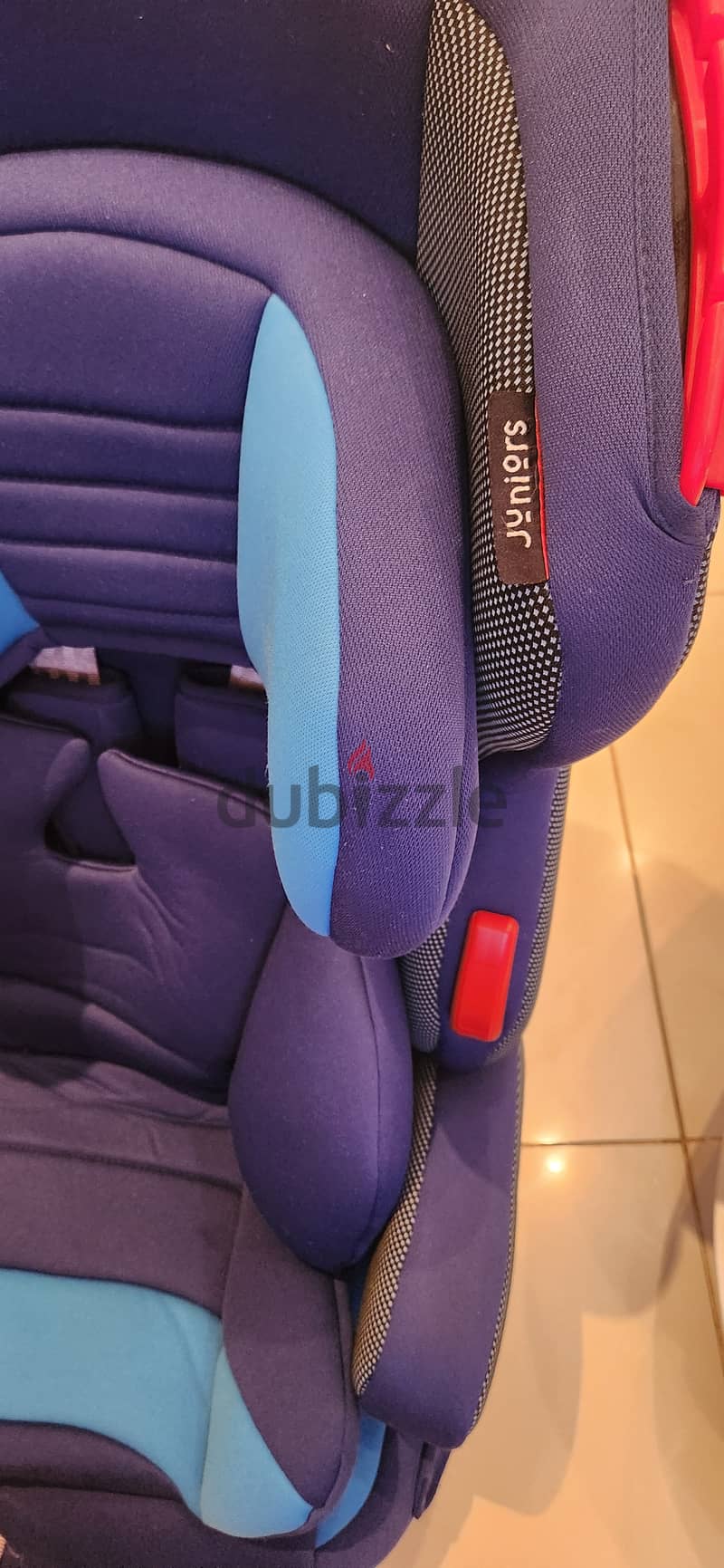 Juniors car seat 1