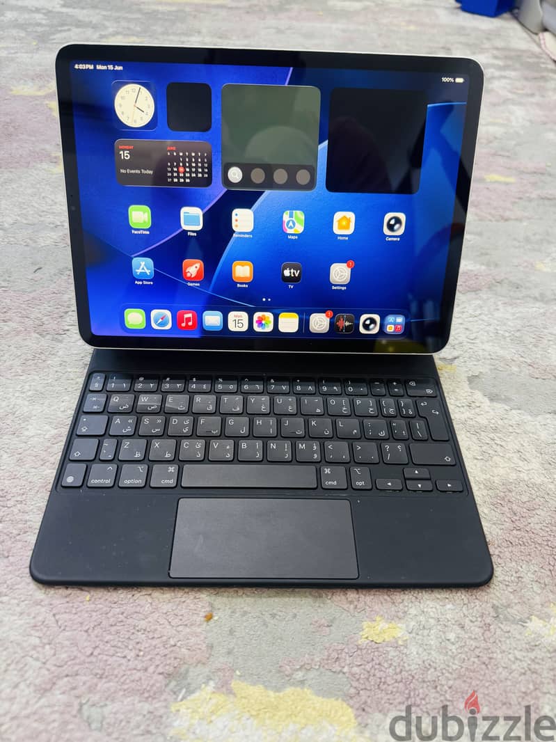 Ipad pro 2nd generation with Magic Keyboard 1