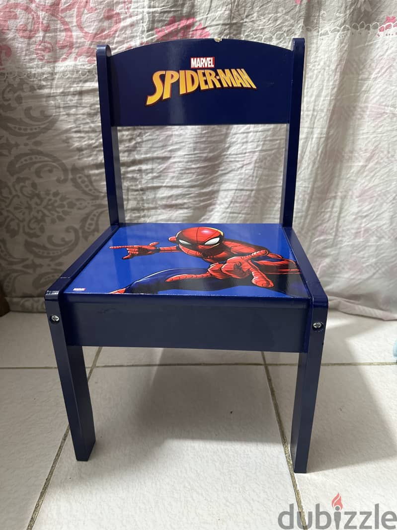 Table and chair 2