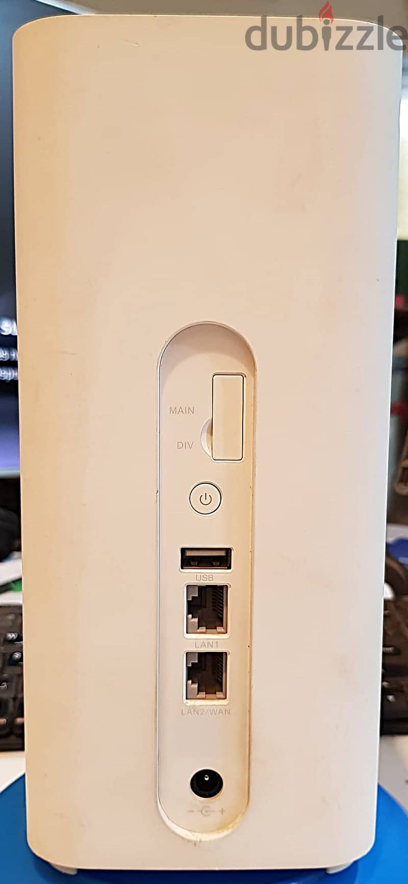 HUAWEI UNLOCKED - Super Fast 4G+ Router راوتر مفتوح لكل الشبكات 1