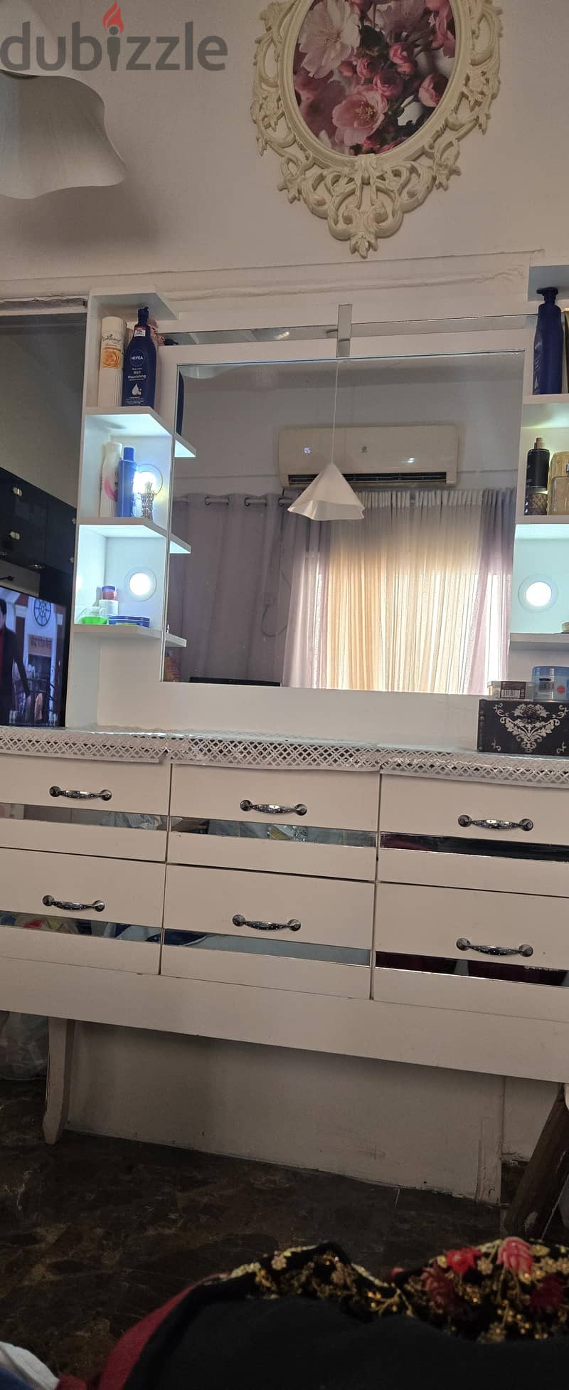 dressing table 2