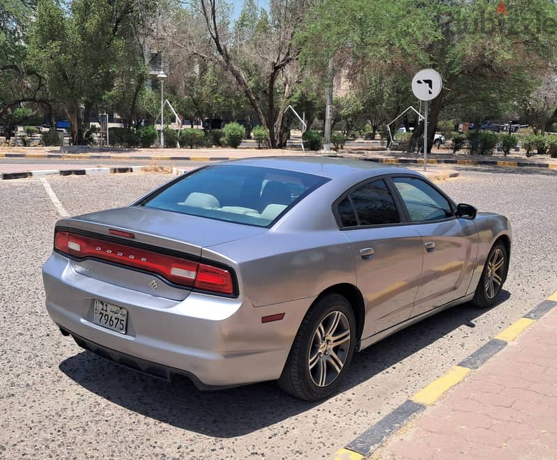 Dodge Charger 2013 6