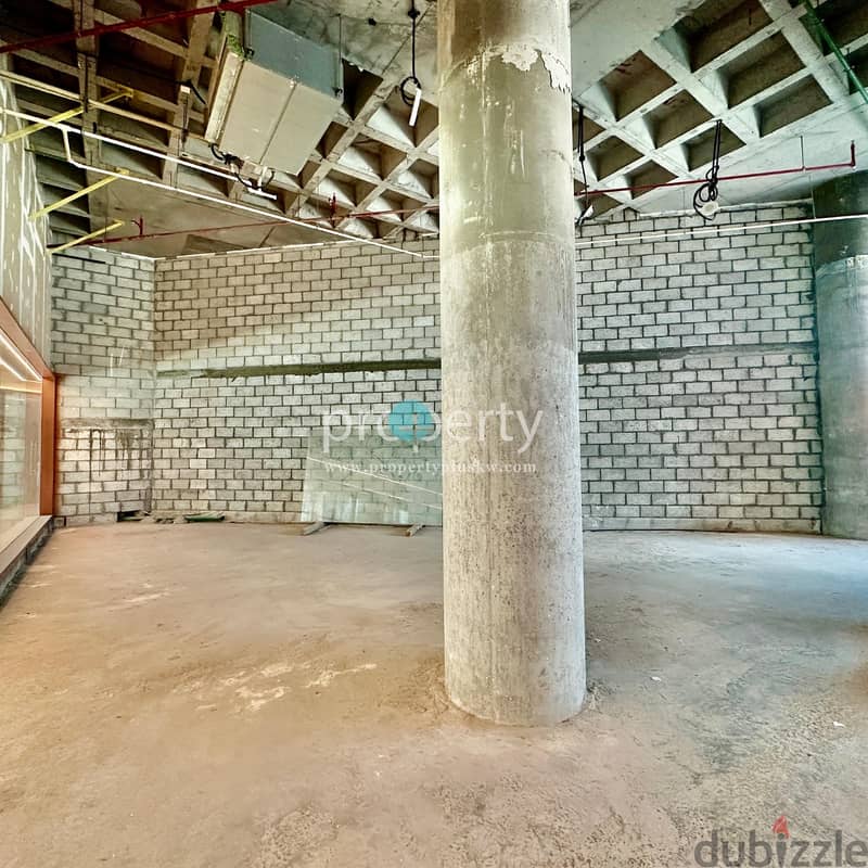 Prime Commercial Shop for Rent in Hawally 4