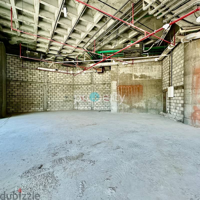 Prime Commercial Shop for Rent in Hawally 5