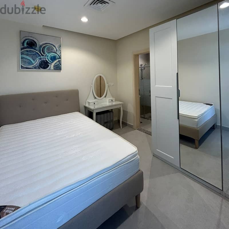 Brand new, fully furnished apartment with a balcony for rent in Salmiy 1